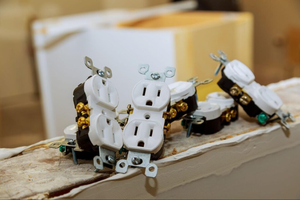 8 Signs Your Power Outlet Needs to be Replaced